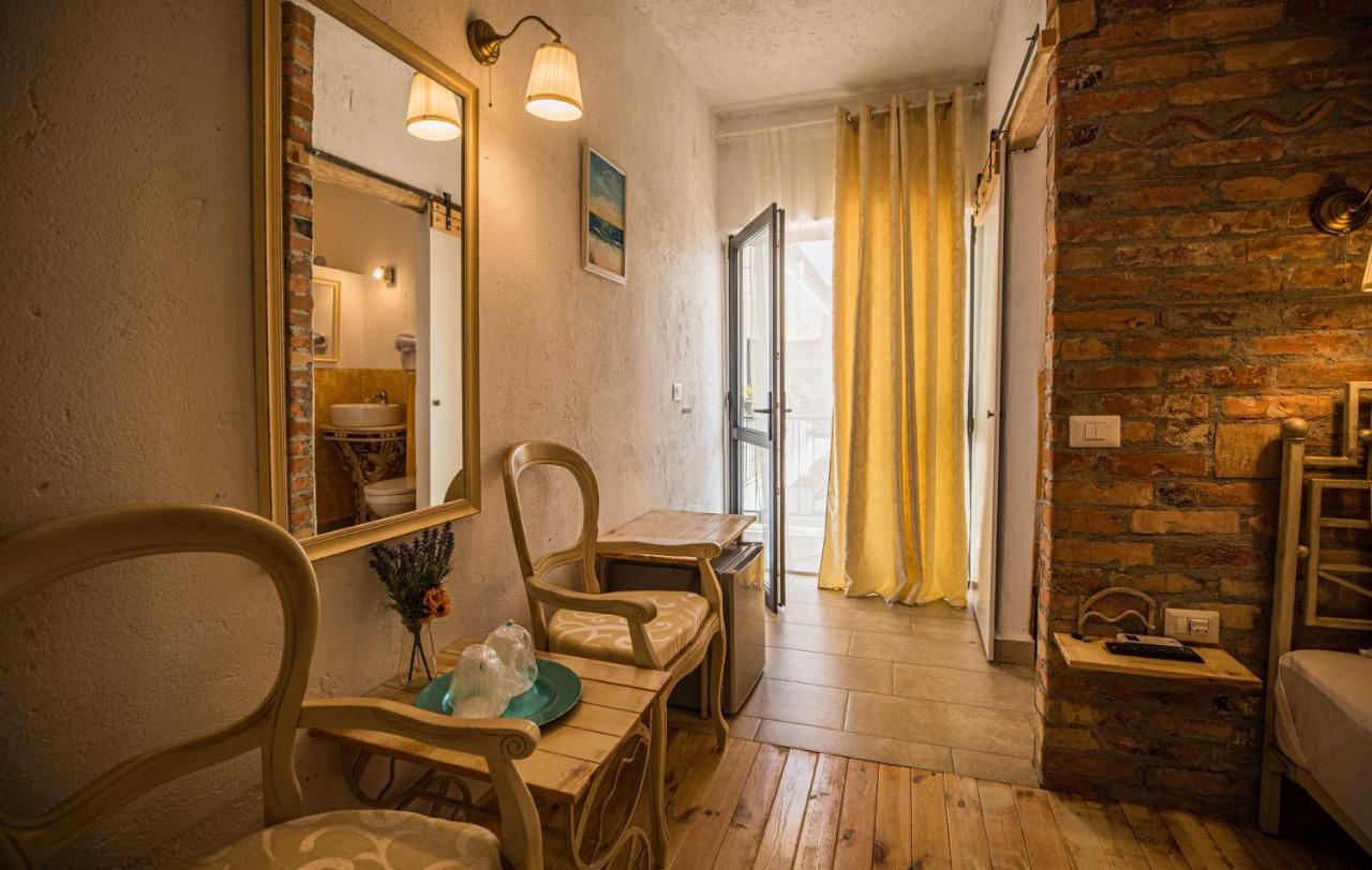 Hotel Sunny Border (Adults Only) à Vama Veche Extérieur photo